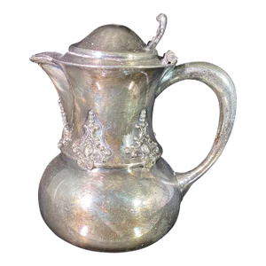 Early 20th Century Meriden Silverplate Etched Creamer With Lid