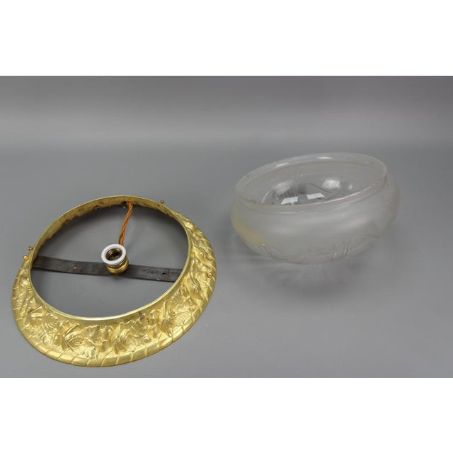 French Art Nouveau Flush Mount in Bronze and Cut Glass, 1920 For Sale - Image 16 of 18