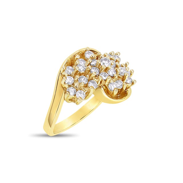 Contemporary One Carat Cluster Diamond Cocktail Ring 14K Yellow Gold, Size 8 For Sale - Image 3 of 4