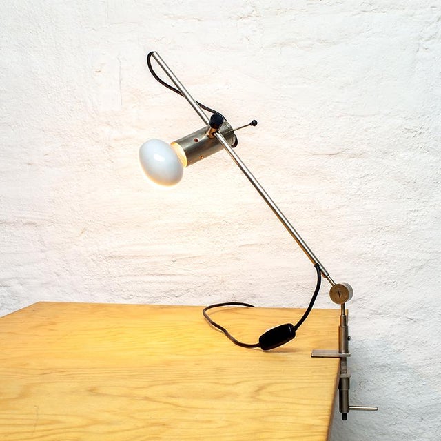 Metal Model 255 Table Lamp by Tito Agnoli for Oluce For Sale - Image 7 of 17