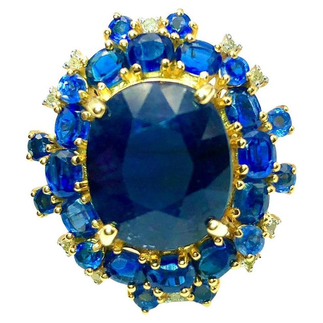 Art Deco Bochic "Orient" Vintage Blue Sapphire & Diamond Cluster Ring Set 18K & Siver For Sale - Image 3 of 18
