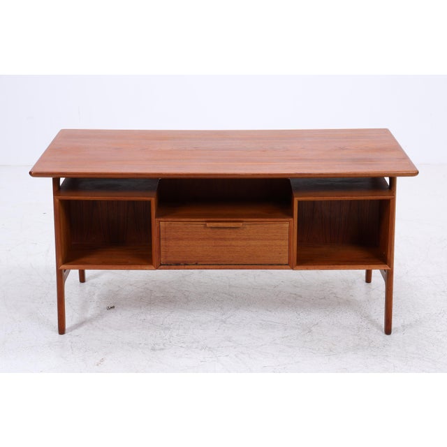 Wood Mid-Century Danish Model 75 Desk in Teak by Gunni Omann for Omann Jun, 1960s For Sale - Image 7 of 18