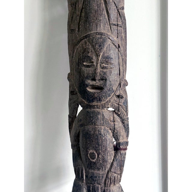 Yam Ceremonial Digging Stick with Carving Papua New Guinea For Sale - Image 11 of 16