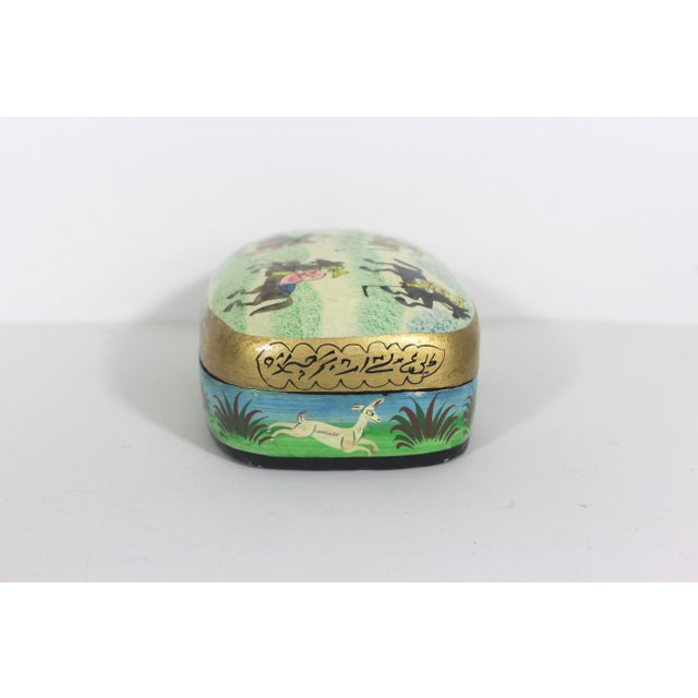 Vintage Hand Painted Kashmir Trinket Box With Horses Polo Gold Handmade in India, Papier Maché, Paper Mache, Jewellery, Jewelry For Sale - Image 6 of 10