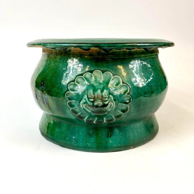 19th Century Chinese Green Ceramic Planter With Lion Heads For Sale - Image 10 of 10