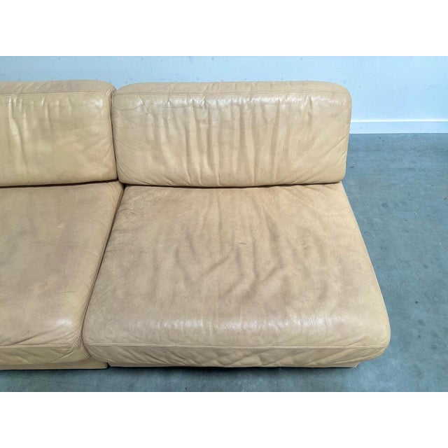 DS76 Lounge Sofa in Beige Leather from de Sede, 1970s For Sale - Image 10 of 16