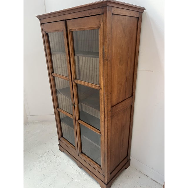 Antique Display Cabinets in Cherry Wood, 1800s, Set of 2 For Sale - Image 10 of 18