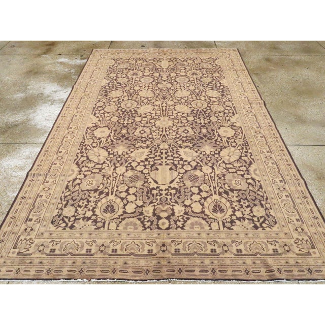 Galerie Shabab Collection Mid-20th Century Indian Lahore Carpet For Sale - Image 4 of 10