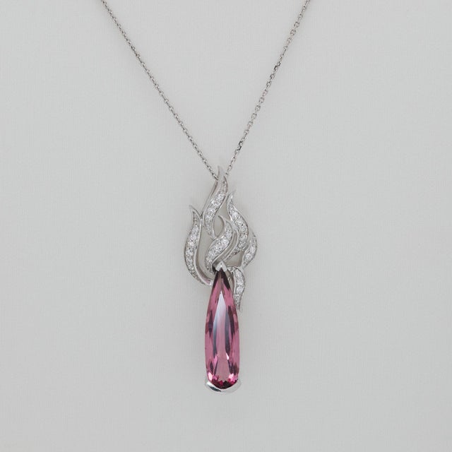 2020s 3.2Ct Pink Tourmaline Pendant With Earth Mined Diamond Accents: Solid 18k Gold For Sale - Image 5 of 8