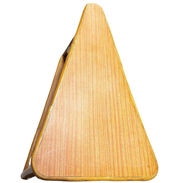 Mid-Century Modern 1940s Restored MCM Rattan & Formica Skinny Arch 3-Strand Wedge Side Table W/ 2-Tiers For Sale - Image 3 of 8