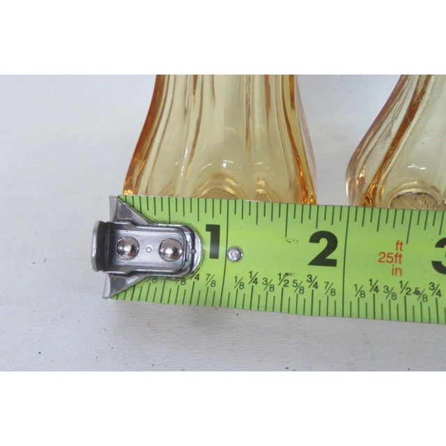 Yellow Imperial Glass Ohio Old Williamsburg Yellow Salt and Pepper Shaker Set Usa 4511b For Sale - Image 8 of 8