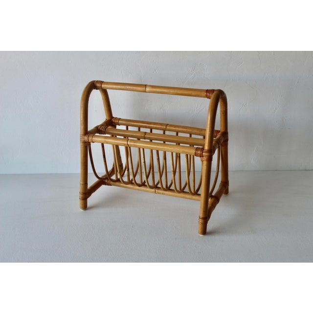 Tan Mid-Century French Style Bentwood Bamboo Rattan Magazine Book Newspaper Rack Caddy Vintage For Sale - Image 8 of 12