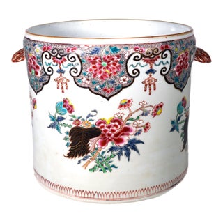 Chinese Export Porcelain Famille Rose Cachepot or Wine Cooler of Large Size For Sale