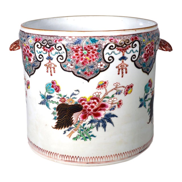 Chinese Export Porcelain Famille Rose Cachepot or Wine Cooler of Large Size For Sale