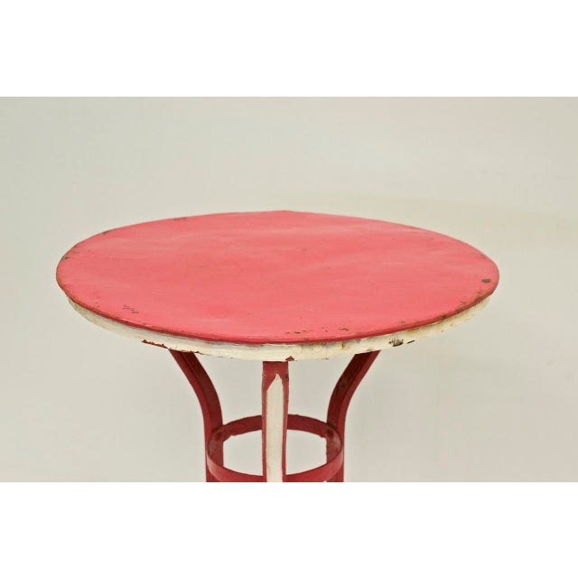 Repainted on '70s, it was on an hotel garden in Italy