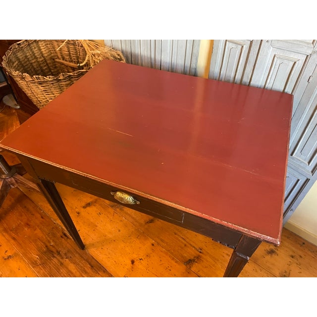 A magnificent table from France, Louis XVI period 18th century The table features beautiful tapered legs with fluting. The...