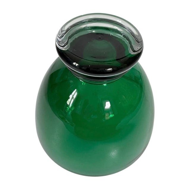 Contemporary Emerald Crystal / Glass Centerpiece Bowl For Sale In Chicago - Image 6 of 8