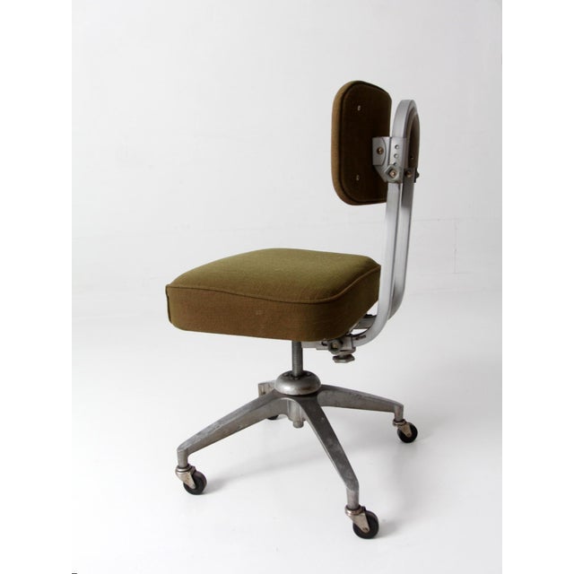 Mid-Century Industrial Swivel Office Chair For Sale - Image 13 of 17