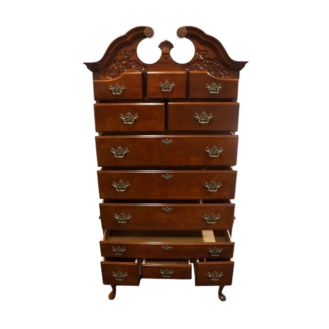 Stanley Furniture Stanley Furniture American Heritage Collection Mahogany Traditional Style 41" Pediment Highboy Chest 172-13-113 / 172-13-114 For Sale - Image 4 of 12
