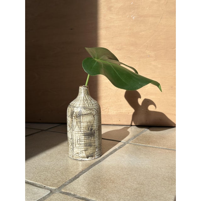 Studio Ceramic Vase with Incised Symbol and Line Decoration by Gerhard Liebenthron, Bremen, Germany, 1963 For Sale - Image 11 of 14