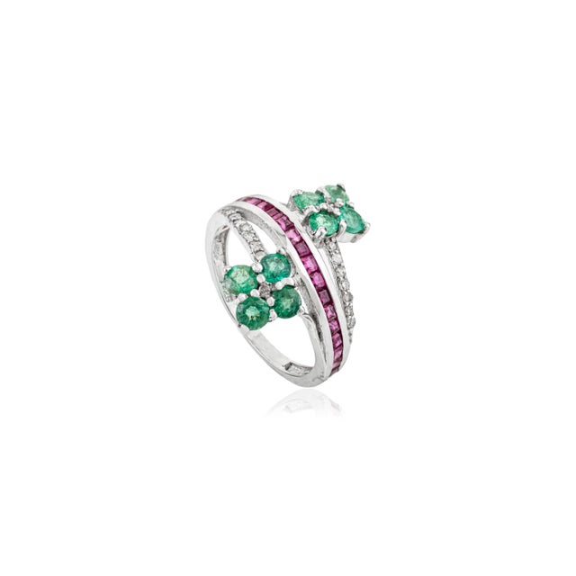 Art Deco 925 Silver Emerald, Ruby & Diamond Double Flower Bypass Ring With Centre Band - Size 7.5 For Sale - Image 3 of 11