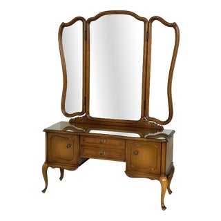 Chippendale Dressing Table in Wood For Sale