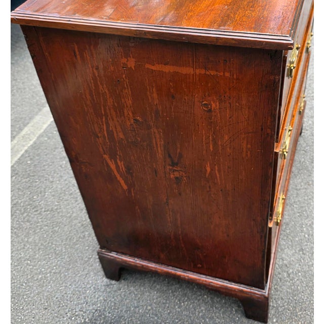 English 19th Century English Mahogany Chest of Drawers For Sale - Image 3 of 8