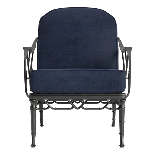 Brown Jordan Calcutta Lounge Chair, Textured Pewter frame with Fusion Neptune fabric For Sale