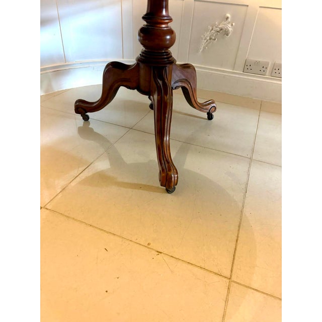 Wood Antique Victorian English Figured Mahogany Dining Table, 1860s For Sale - Image 7 of 8