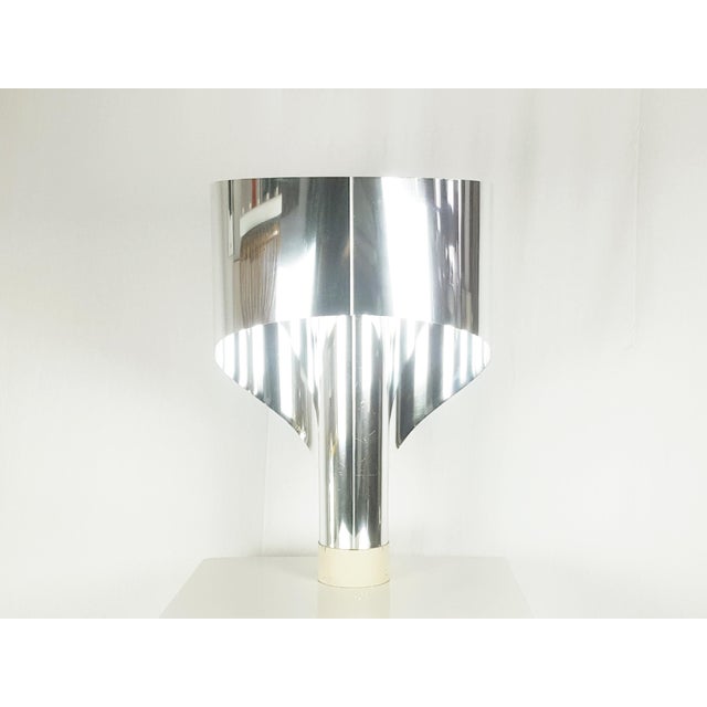 Chrome Plated and Painted Metal Spinnaker Table Lamp by C. Corsini, G. Wiskemann for Stilnovo, 1968 For Sale - Image 6 of 18
