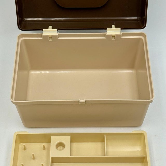 Curver Sewing Box Organizer in Beige and Brown Plastic, Netherlands, 1970s For Sale - Image 11 of 14