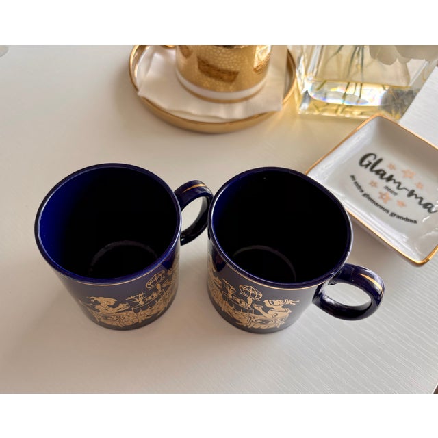 Vintage Navy Blue and Gold Japanese Matcha Mugs - 24k Gold Ornate Ladies Afternoon Tea Design - Set of 2 For Sale - Image 4 of 12