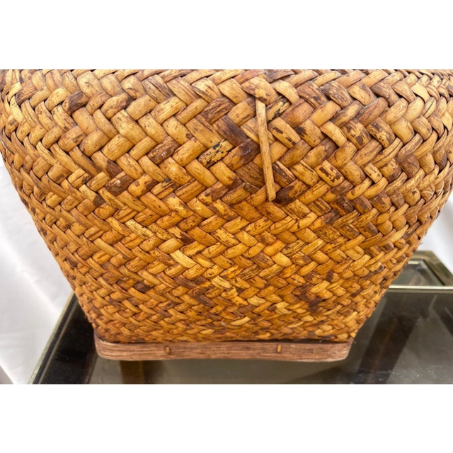 Vintage Rosenthal Netter Woven Rattan Lidded Basket W/ Carved Croc Handles For Sale - Image 9 of 11