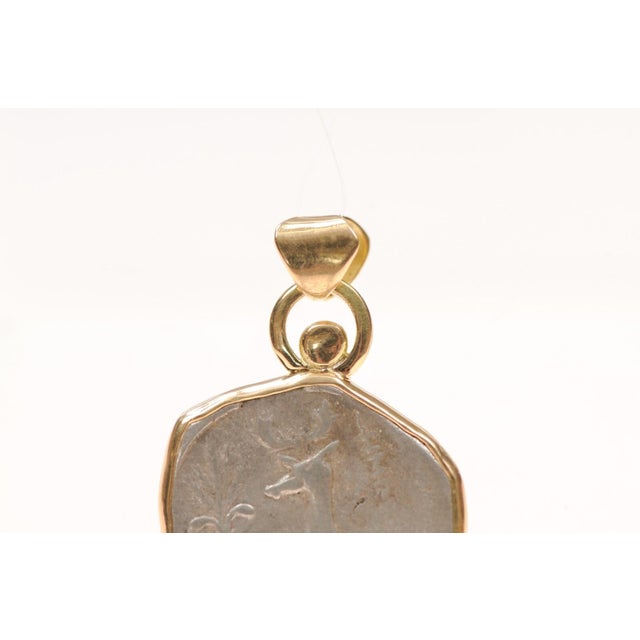 Bee with Diamond Coin Pendant Trimmed in 18K Gold For Sale - Image 12 of 12
