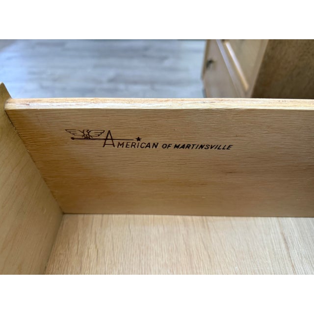 American of Martinsville Pair of Mid Century Modern Nightstands For Sale - Image 4 of 11