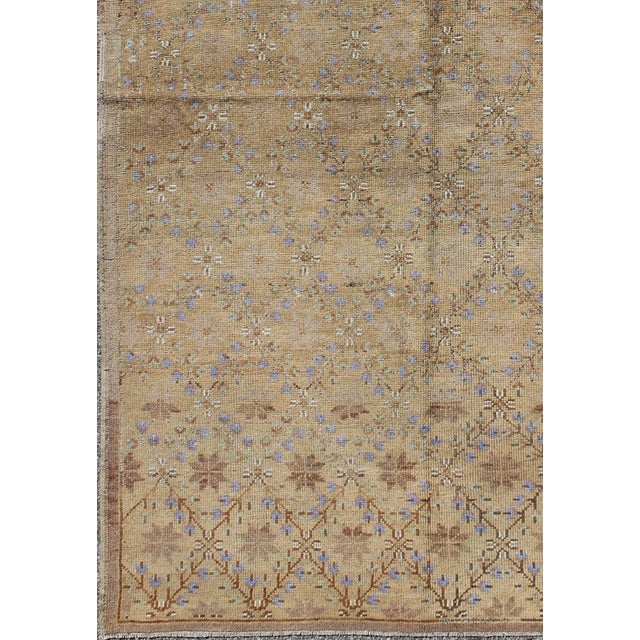 Traditional Mid 20th Century Mid 20th Century Turkish Vintage Oushak Rug With All-Over Design and Neutral Colors; Tan Taupe and Purple For Sale - Image 3 of 8