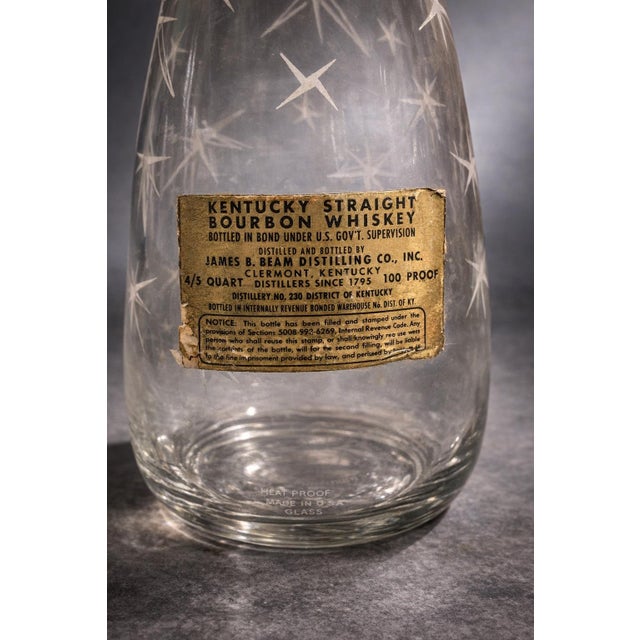 Vintage Mid-Century Modern Jim Beam Etched Glass Carafe With Brass Collar & Bakelite Handle — Atomic Starburst Barware For Sale - Image 4 of 5