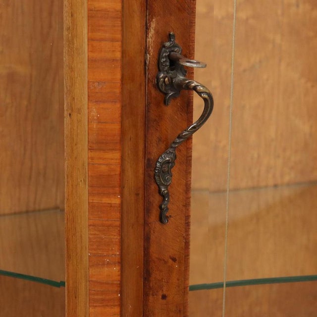 Metal Baroque Rounded Display Showcase For Sale - Image 7 of 12