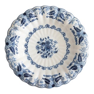 Vintage Dutch Delft Faience Makkum Scalloped Lobed Floral Wall Charger Plate, Circa 1940 For Sale