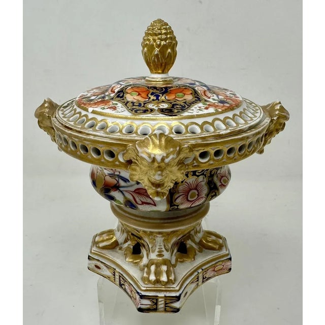 Royal Crown Derby Porcelain Antique Regency English Crown Derby Pair Urns Vases Pot Pourri Centerpieces 1815 For Sale - Image 4 of 11