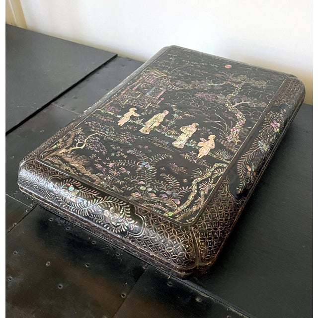 Antique Japanese Lacquer and Inlay Box from Ryukyu Island For Sale - Image 9 of 18