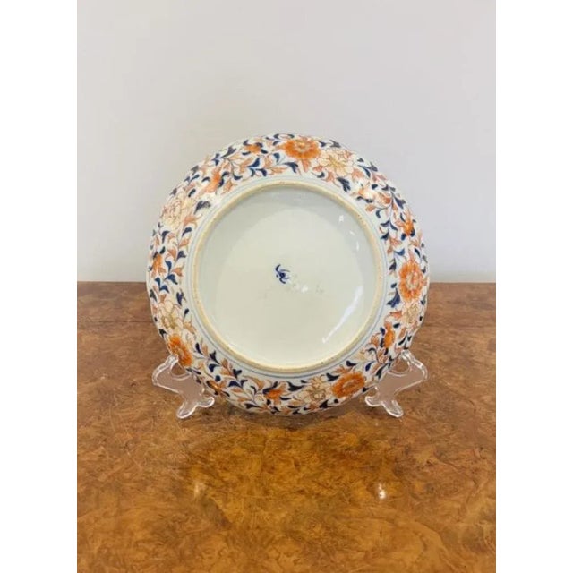 Japanese Imari Plate with Scalloped Shaped Edge, 1900s For Sale - Image 3 of 4