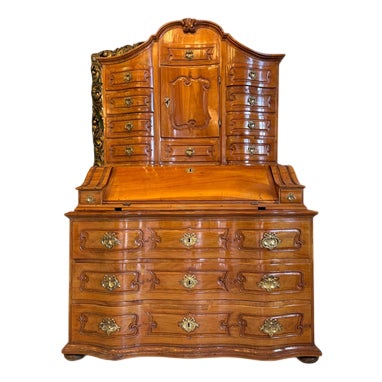 Display Cabinet in Pine For Sale