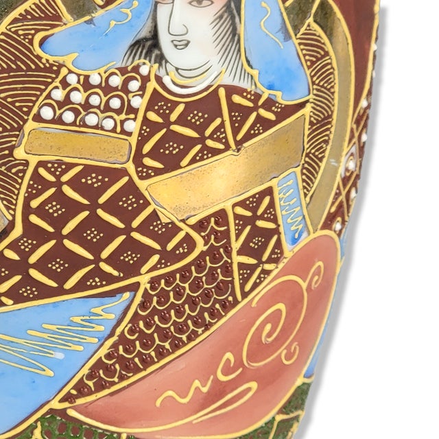 Pair of Japanese Moriage Hand Painted Satsuma-Style Vases With Gilt Figures, 1920s 7.5" For Sale - Image 11 of 14