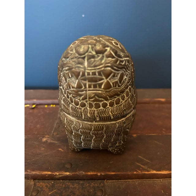 Antique Chinese Brass Foo Dog Guardian Lion Trinket Box – Lidded Keepsake Box, 5.5" For Sale - Image 4 of 5