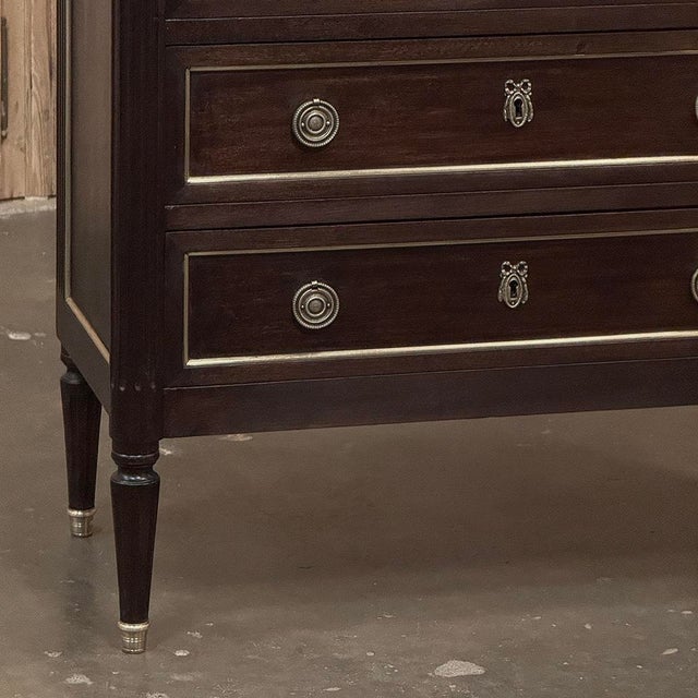 Early 20th Century Antique French Louis XVI Mahogany Commode With Carrara Marble For Sale - Image 5 of 17