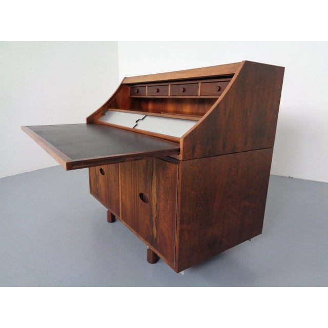 Rosewood and Leather Tambour Writing Desk by Gianfranco Frattini for Bernini, Italy, 1964 For Sale - Image 6 of 18