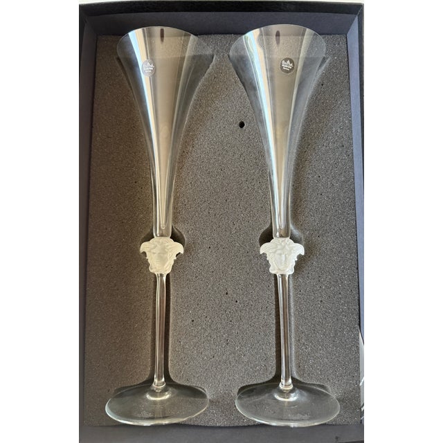 Medusa Champagne Flutes by Gianni Versace for Rosenthal, 1995, Set of 2 For Sale - Image 6 of 6