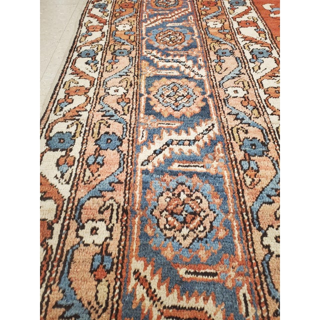 Antique Persian Serapi Carpet, Handmade Wool Oriental Rug Ivory, Rust Light Blue For Sale - Image 4 of 18