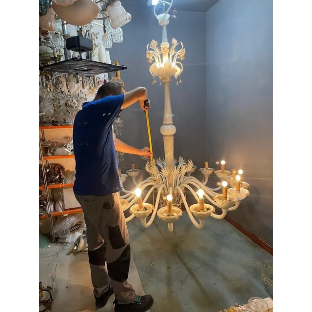 Large Venetian Murano Glass Chandelier by Paolo Venini for Maestri di Murano, 1950s For Sale - Image 16 of 17